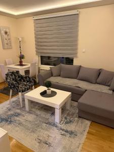 Gondola & Center Apartments