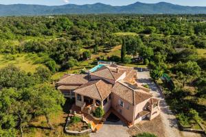 Appartement moderne avec piscine à Le Luc 70m²