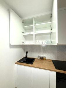 EASY RENT- Wieniawska 80 24h Check-in