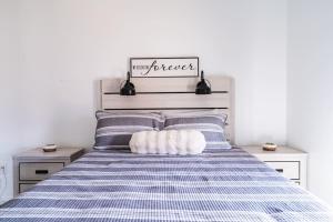 6 Bedroom, 3 unit Triplex in Crystal Beach