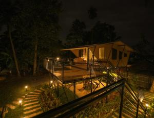 RiverBells Backwater Glamping Alleppey