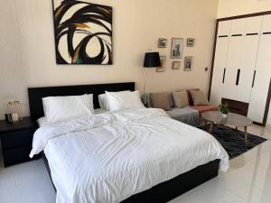 Pool view Studio with balcony in Arjan