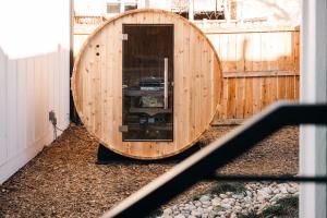 The Fairway House with Luxe Design, Sauna and Mini Putt