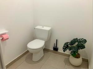 Chambre chez lhabitant proche gare St Jean et Arkea aréna