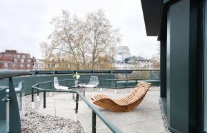 Fitzrovia apartments by DMONTRIO