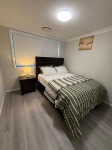 Bright Family-Friendly Home 5 bedrooms