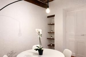 Charme du Vieux-Nice - cocon lumineux à 100 m de la mer