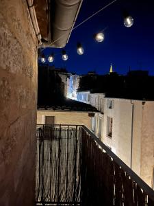 Petit nid sur les toits