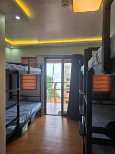 Aloha Aina Dive Resort