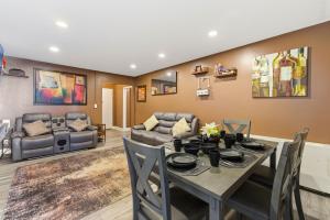 Spacious 3BR Condo in DTWN