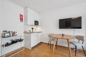 City studio - Crown 22