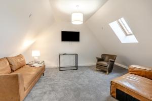 3 Bed in Newport oc-p34125