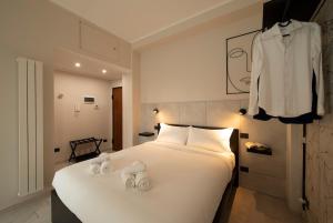 Monolocale X 2 con balcone e cucina - Famagosta