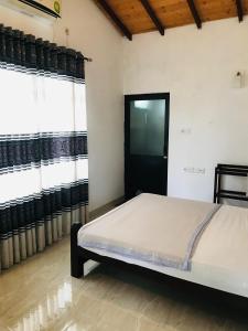 Madusanka Holiday Home