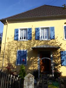 B&B / Chambres d'hotes Les Volets Bleus Alsace Vosges : photos des chambres