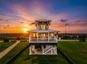 Luxury Villa l Pool l Pristine Ocean Views