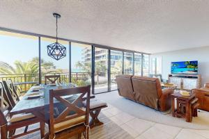 A-205 - Mansions By The Sea