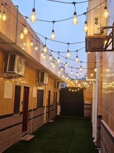 Green Zen Studio Metro 15 mins walk away