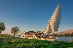 Princess Farida Luxury Dahabiya Nile Cruise, Every Monday from Luxor to Aswan 4 nights and Every Friday from Aswan to Luxor 3 nights