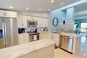 206 - Tides of Capri West