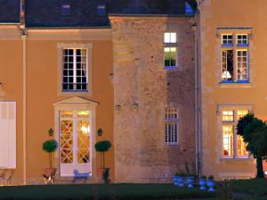 Château de la Barre, 72120 Conflans-sur-Anille, France.