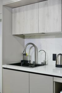 Adagio Apartments by Nomad-In