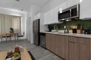 Voy House Wynwood with Rooftop Pool