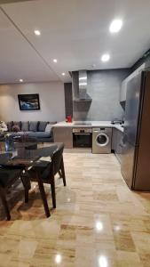 Luxury Appart Finance City