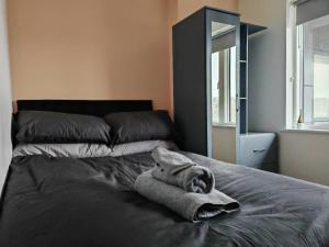 Modern Flat Ideal for Short & Long Stays in Sheffield South Yorshire