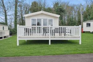 Carnoustie Shores - 3Beds Luxury Coastal Lodge Sleeps 8