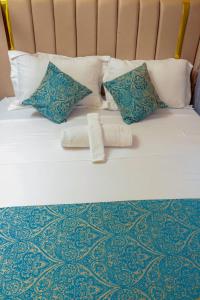 S&D homes Makasembo opposite Moi Stadium near Mega city shopping mall