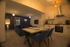 Crème Da La Casa - Free Parking - Free WIFI