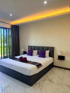 Dark Sugar Resort