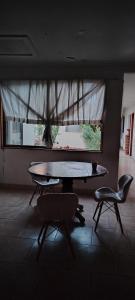 GutysHostal a pasos estadio Nacional - Movistar Arena