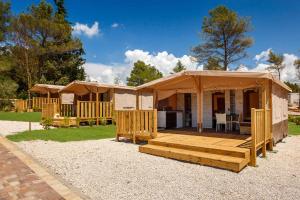 Mobile Homes with Pool in Tar - Porec-Istrien 38572