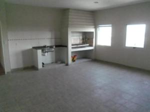 Monoambiente con pileta en zona hospitalaria