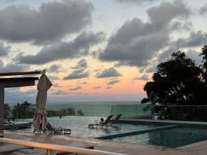 Frente Mar, 4 Quartos, Clube Completo, Monitoramento 24H