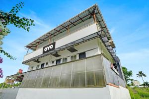 Hotel O Edappally Stays
