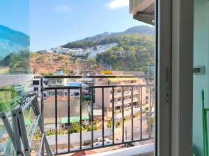 7 Floor - Mountain view Studio room at OZC near Kata beach