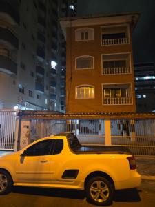Apto a 200 m da praia da Tupi ,1 dorm, vaga, térreo, para 6 pessoas