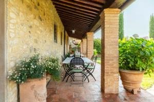 Flat In Hamlet Near Arezzo
