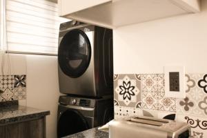 Modern and equipped apartment next to Plaza Patria