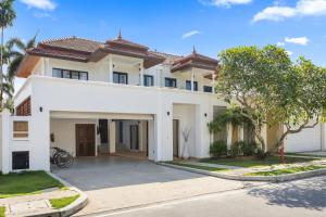 Coastal Villa on Fairway 3 Bedroom