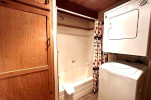 Fireside Cottage at Duck Creek Village