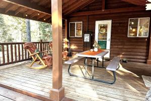 Fireside Cottage at Duck Creek Village