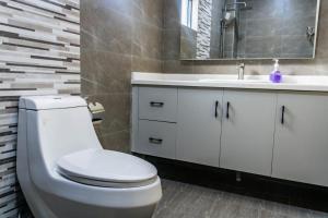 Royal essence apartment with heated swimming pool ,ample parking ,fully equipped gym, child playground and amazing scenic city view