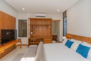 Taraburi 6BR Pool Villa Phuket VVPHU91