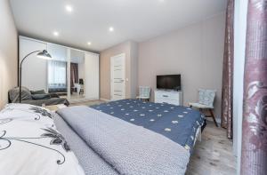 Сучасна комфортна затишна квартира на Позняках, з генератором