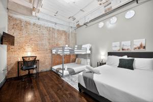 Modern Downtown Apartment | Pool, Laundry, Valet Parking