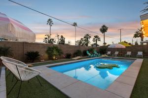 Desert Dream - Old Town Mid-Century Modern - Heated Pool